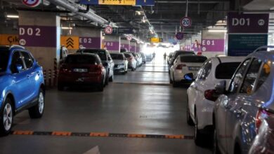 استكشاف رسوم مواقف السيارات في مطار إسطنبول